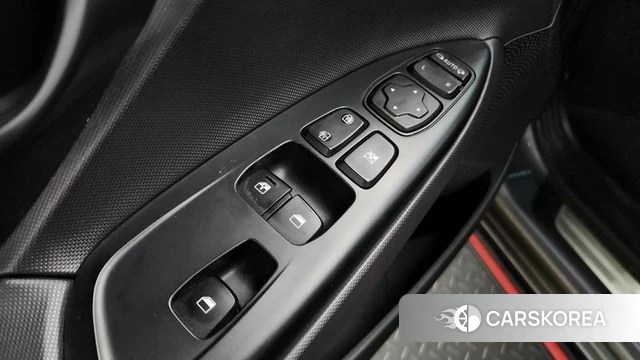 Hyundai Veloster (JS) id 4907677 из Кореи 9