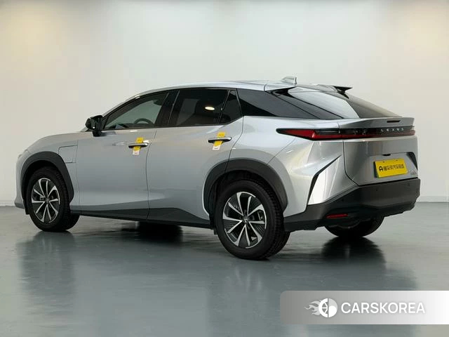 Lexus RZ id 3890497 из Китая 9