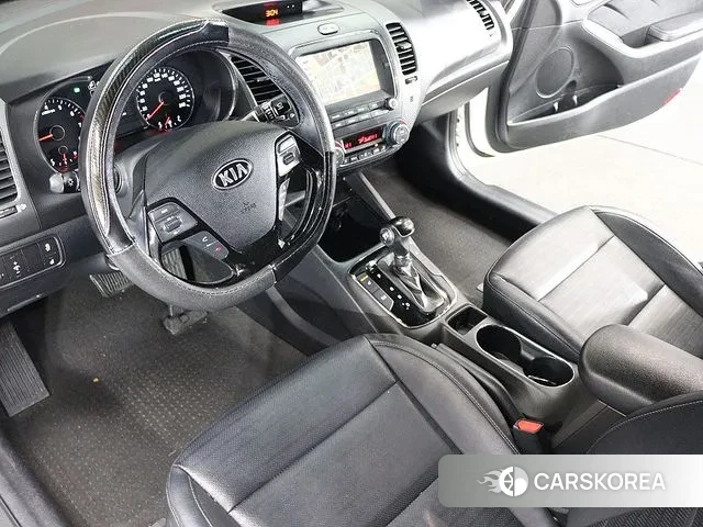 Kia The New K3 id 3733357 из Кореи 9