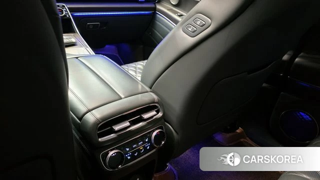 Genesis GV80 id 3800990 из Кореи 9