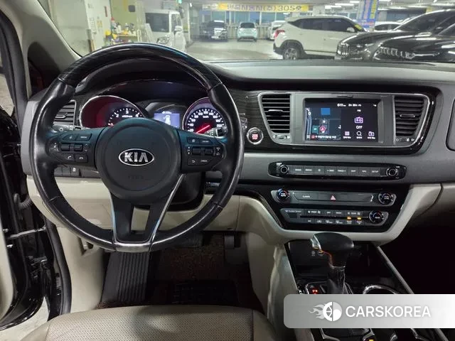 Kia The New Carnival id 3728329 из Кореи 9