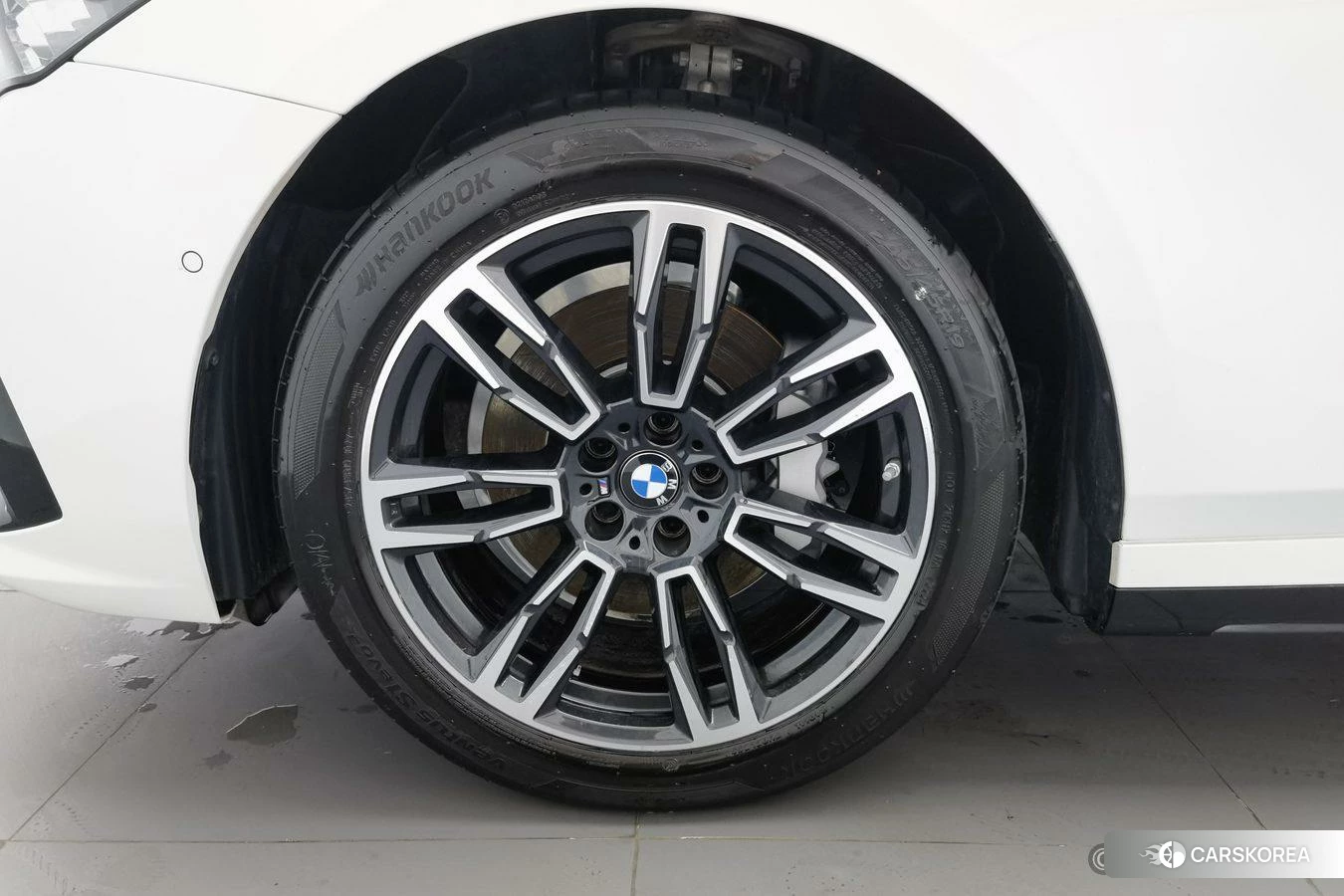 BMW 5 series id 4479245 из Китая 9