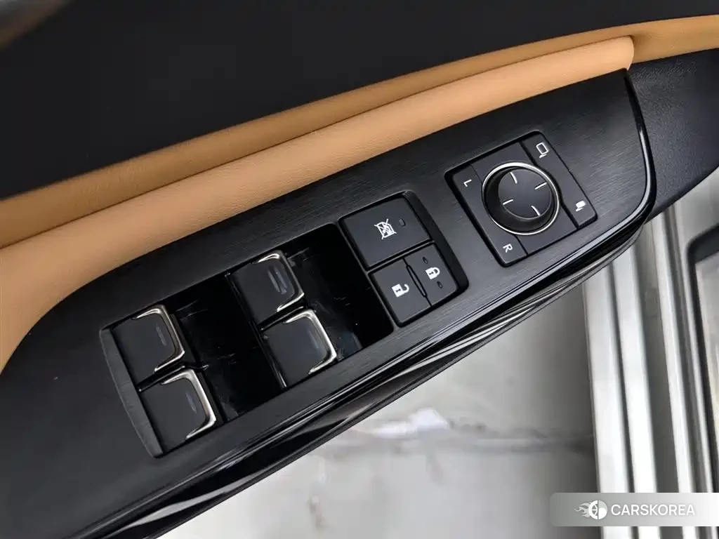 Lexus ES id 4649407 из Китая 10