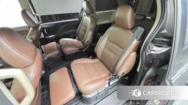 Toyota Sienna id 4722713 из Кореи 9