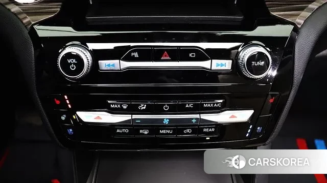 Ford Explorer 6th Generation id 3610389 из Кореи 9