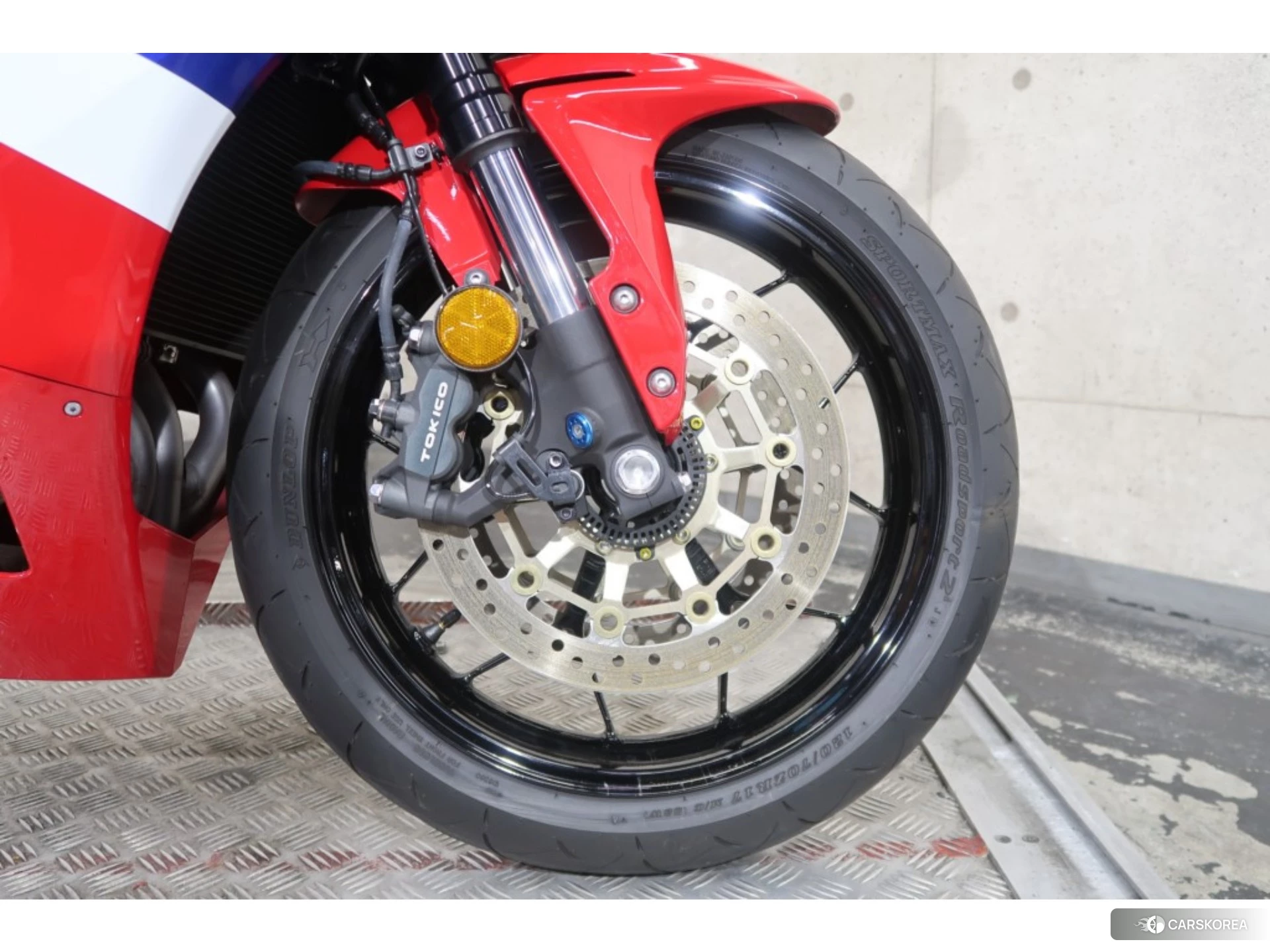 Проданный Honda CBR600RR ABS id 4184257 из Японии, фото 9