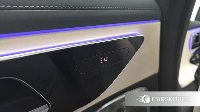 Mercedes-Benz E-Class W214 id 3841030 из Кореи 9