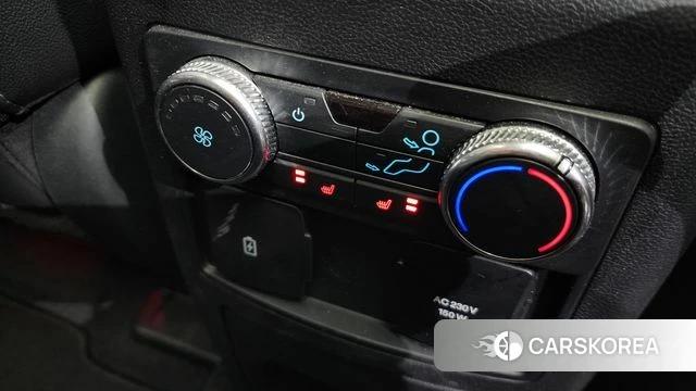 Ford Explorer 6th Generation id 3915129 из Кореи 9