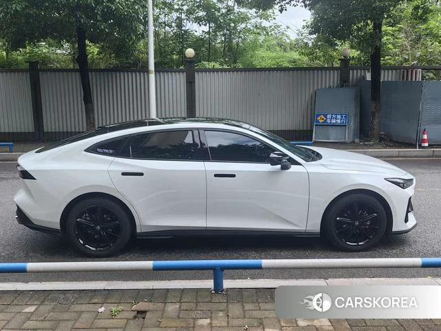Chang'an UNI-V id 4393863 из Китая 9