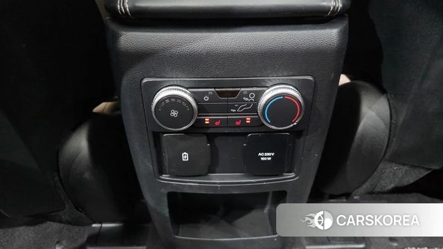 Ford Explorer 6th Generation id 3904968 из Кореи 9