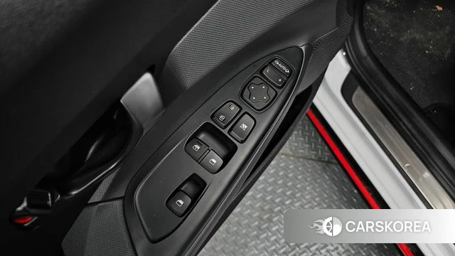 Hyundai Veloster (JS) id 3899045 из Кореи 9