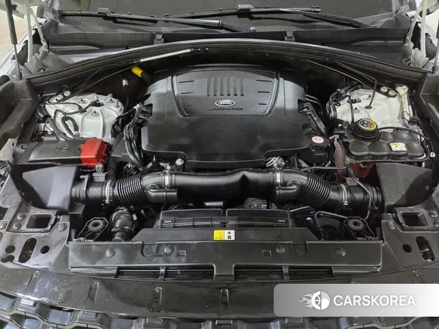 Land Rover Range Rover Velar id 3530291 из Кореи 9