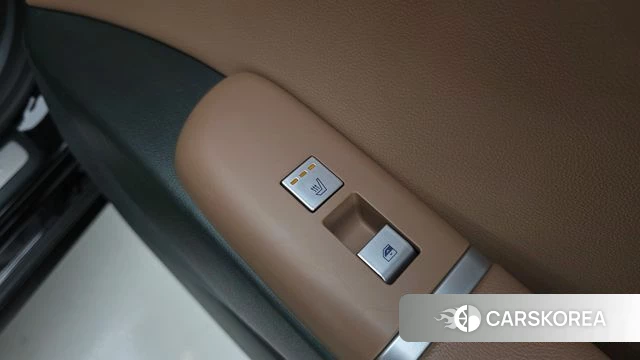 Hyundai Grandeur Hybrid (GN7) id 3896972 из Кореи 9