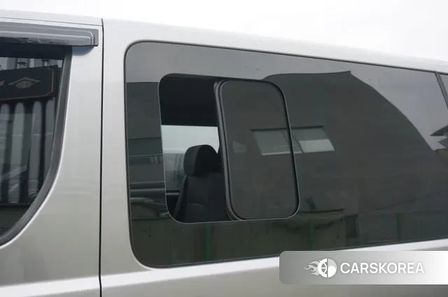 Hyundai The New Grand Starex id 3484915 из Кореи 9