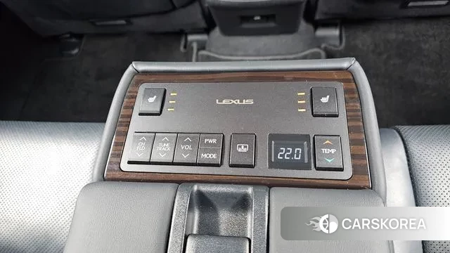 Lexus New ES300h id 3574211 из Кореи 9