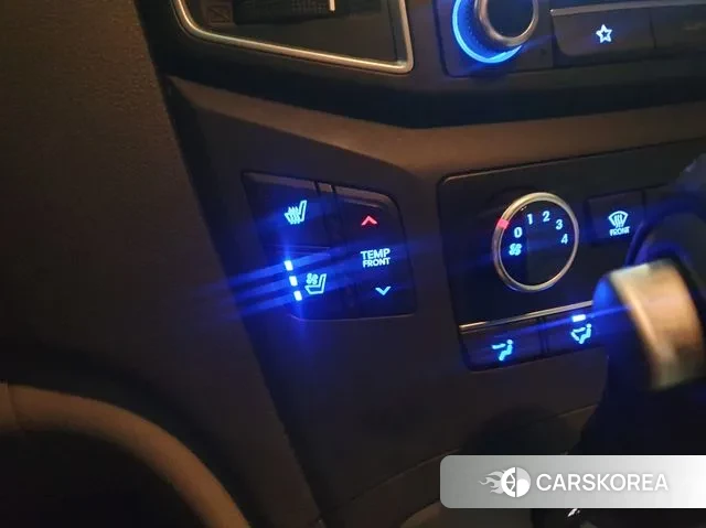 Hyundai The New Grand Starex id 3714075 из Кореи 9