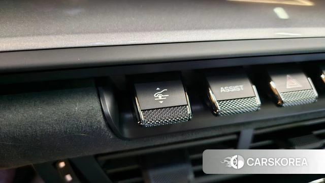 Porsche 911(992) id 4200640 из Кореи 9