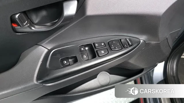 Hyundai Veloster (JS) id 3723447 из Кореи 9