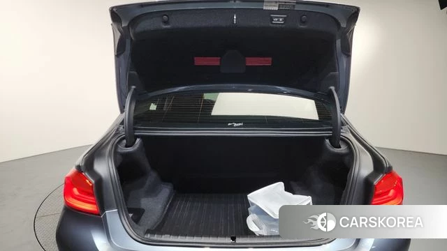 BMW 5 Series (G30) id 4196981 из Кореи 9