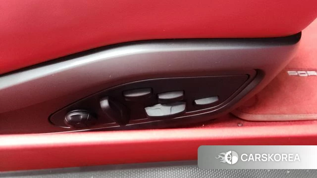 Porsche 911(992) id 4555385 из Кореи 9