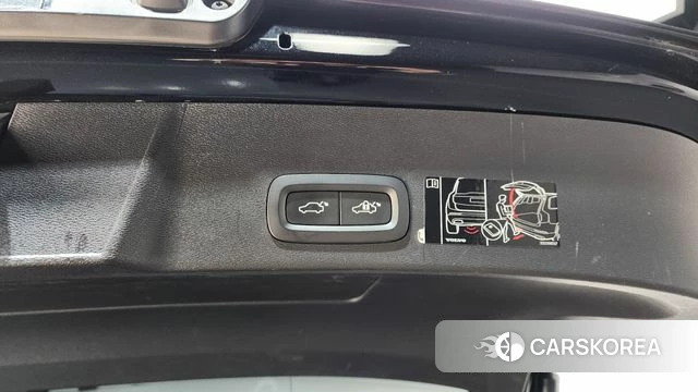 Volvo XC40 id 4383860 из Кореи 9