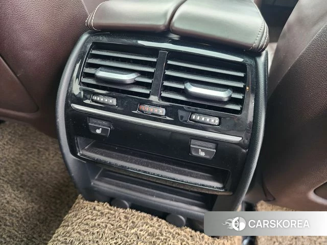 BMW 5 Series (G30) id 3824940 из Кореи 9