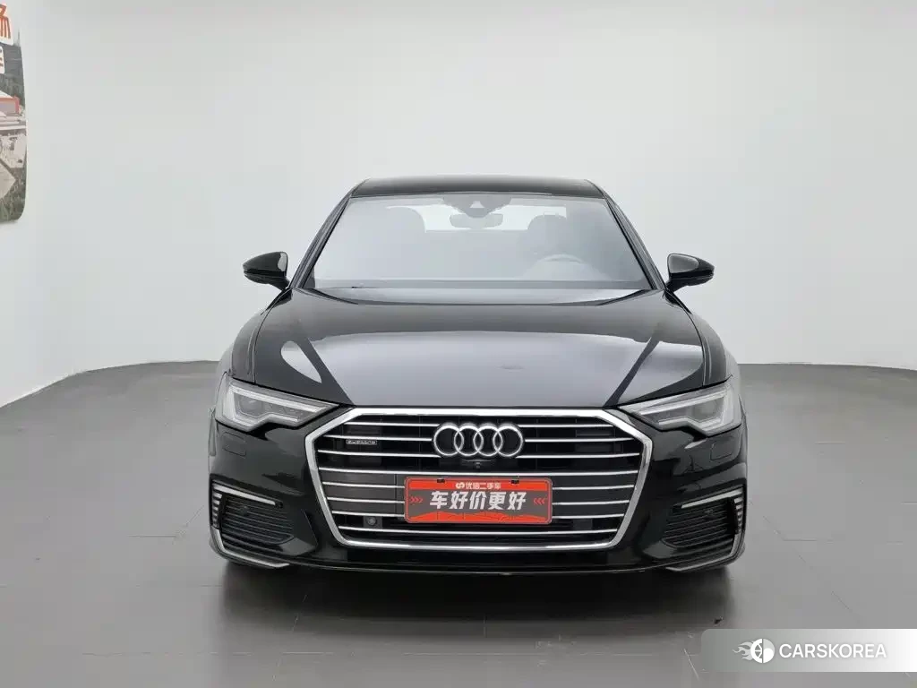 Audi A6L id 4629796 из Китая 10