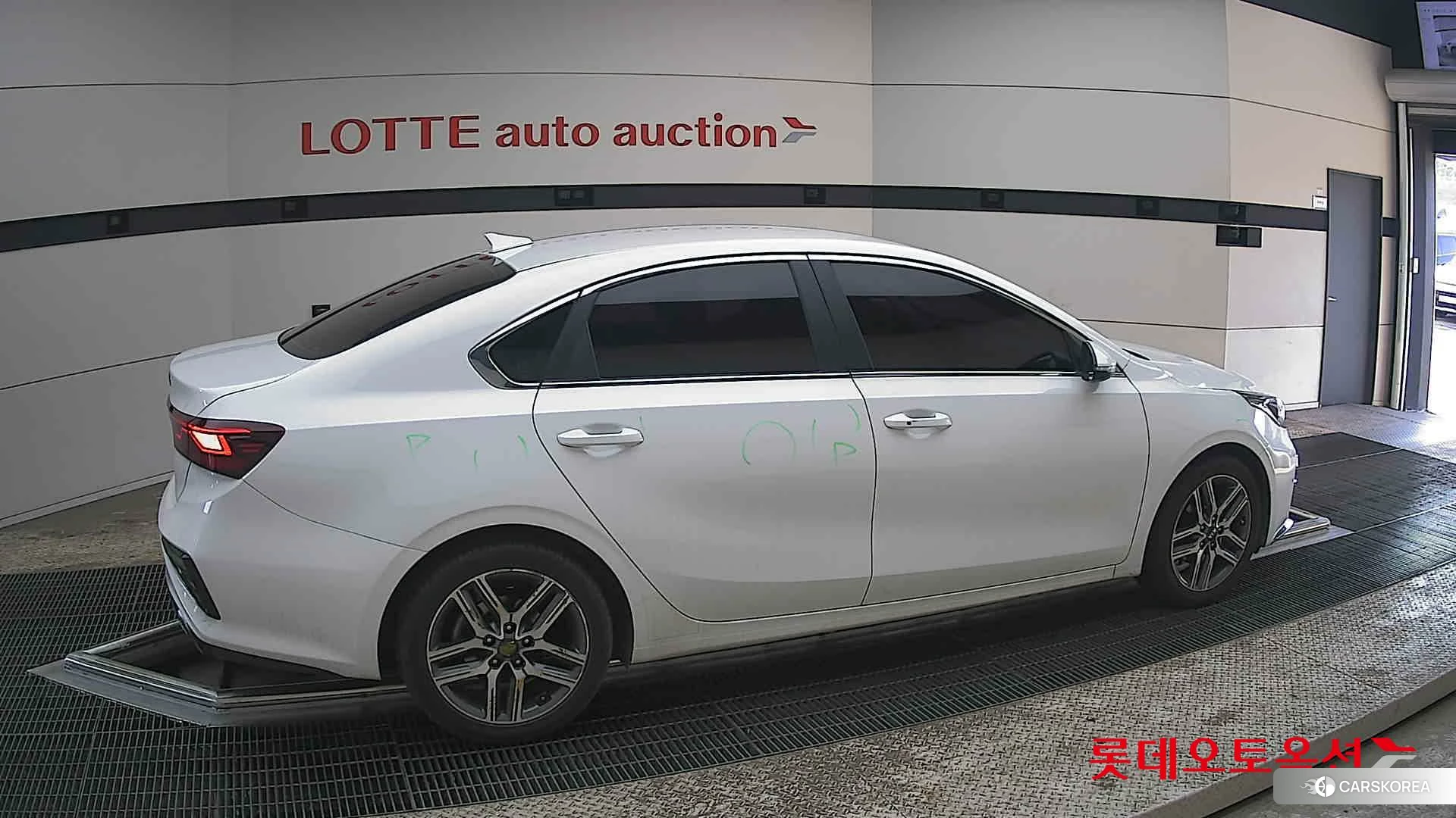 Kia K3 id 3882153 из Кореи 9