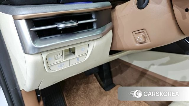 Hyundai Grandeur (GN7) id 3914170 из Кореи 9