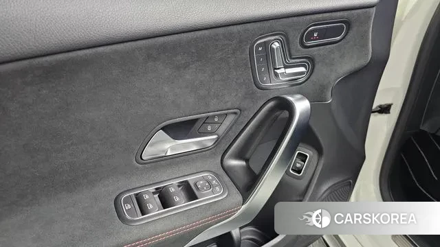 Mercedes-Benz A-Class W177 id 3764413 из Кореи 9