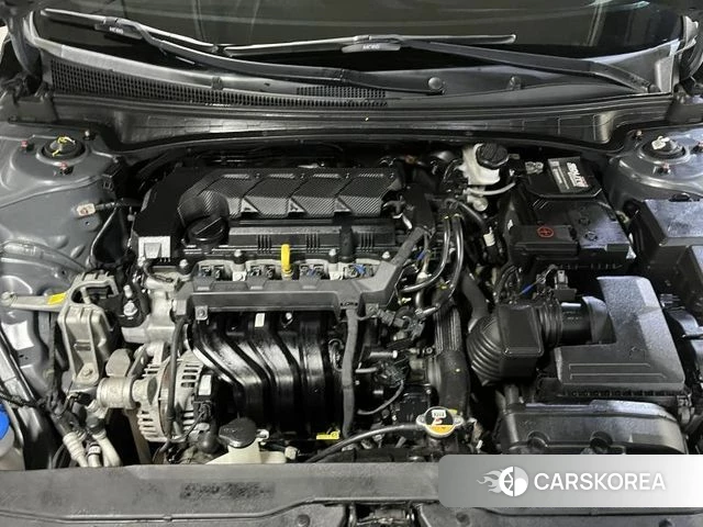 Hyundai Avante (CN7) id 3889346 из Кореи 9