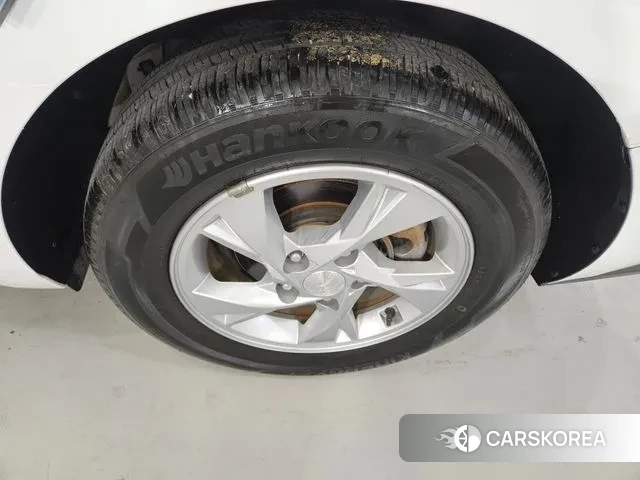 Hyundai Avante (CN7) id 3640529 из Кореи 9