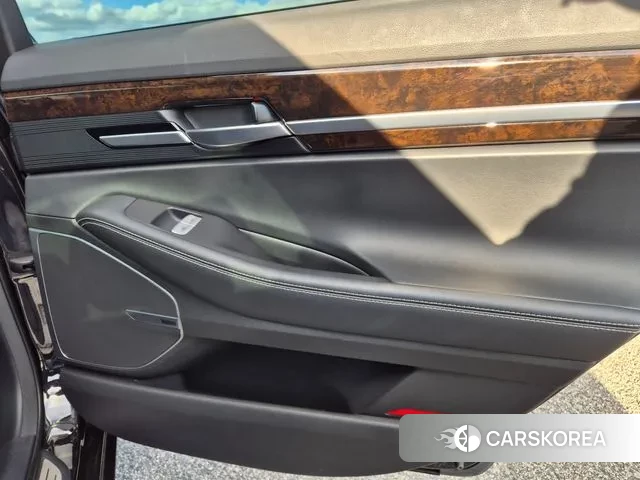 Genesis G90 id 3505082 из Кореи 9