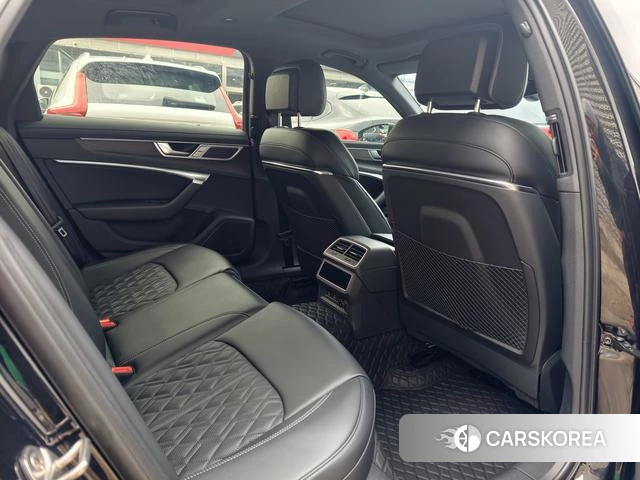 Audi A6L id 4208608 из Китая 9