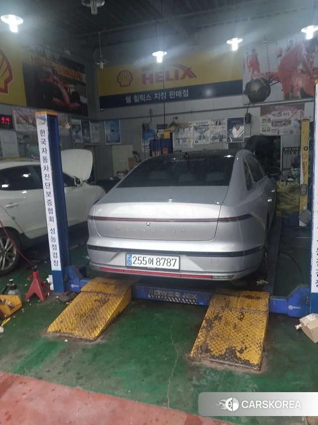 Hyundai Grandeur Hybrid (GN7) id 4422002 из Кореи 9