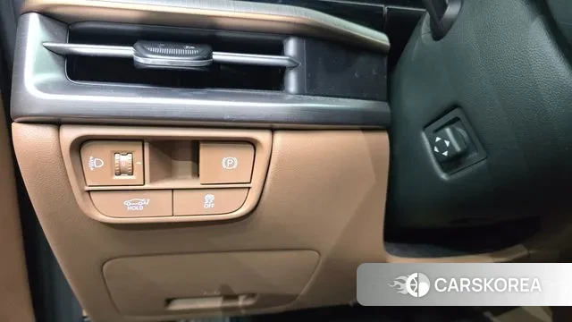 Hyundai Grandeur (GN7) id 3426755 из Кореи 9