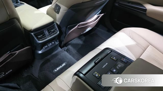 Lexus ES300h 7th generation id 3795974 из Кореи 9