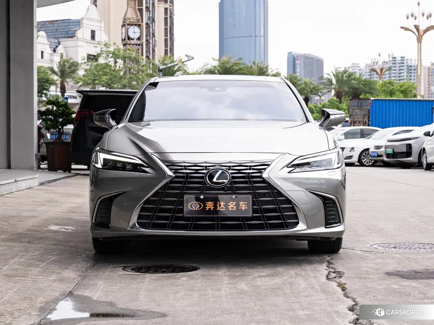 Lexus ES id 4570798 из Китая 9