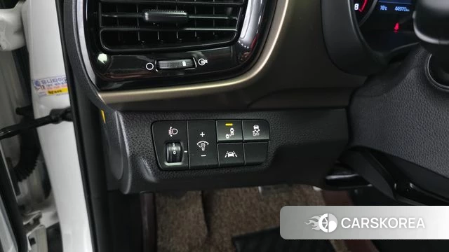 Kia Stonic id 4944006 из Кореи 9