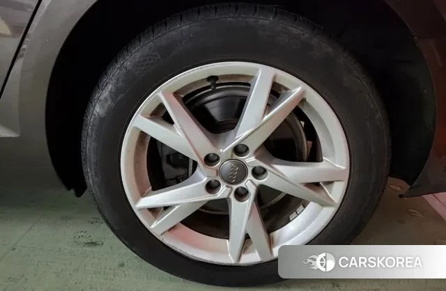 Audi A4 (B9) id 3476761 из Кореи 9