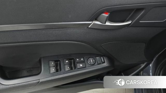 Hyundai Avante AD id 4557918 из Кореи 9