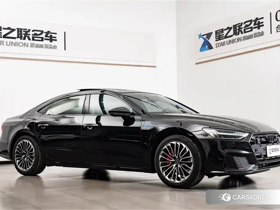 Audi A7L id 4545727 из Китая 9