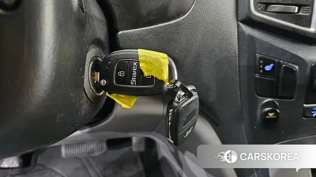 Hyundai The New Grand Starex id 3351115 из Кореи 9