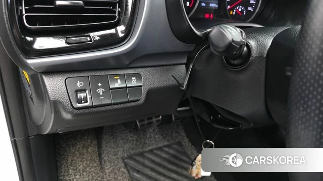 Kia Stonic id 4251150 из Кореи 9