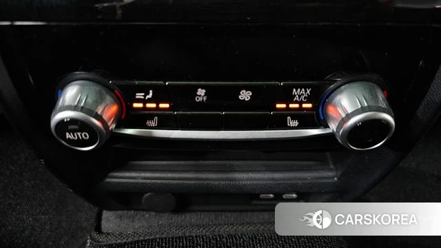 BMW 5 Series (G30) id 3883572 из Кореи 9