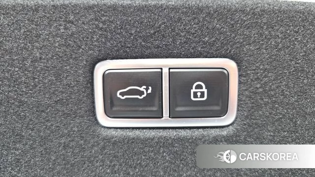 Hyundai Ionic 6 id 4893802 из Кореи 9