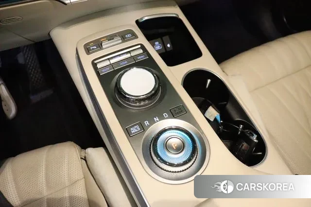 Genesis GV70 id 3041275 из Кореи 9