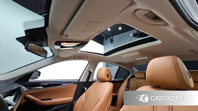 BMW 5 Series (G30) id 3325245 из Кореи 9