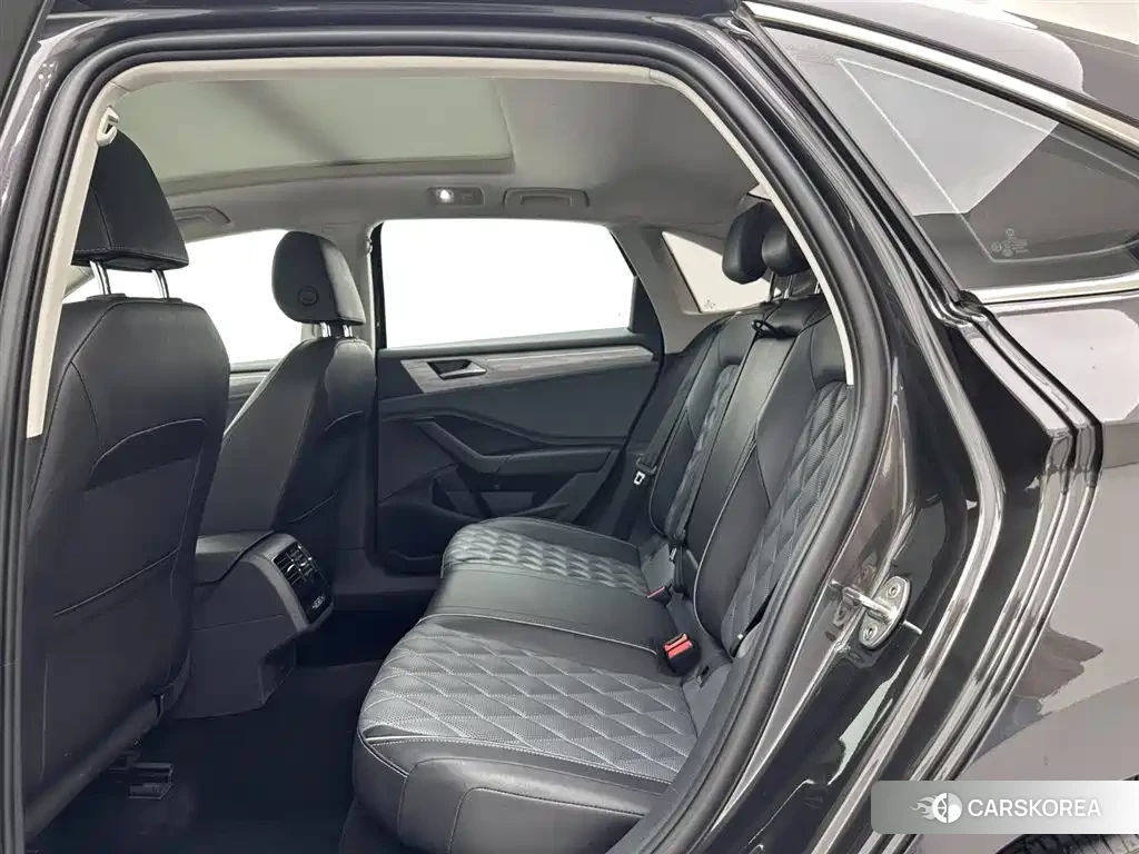Volkswagen Sagitar id 4515395 из Китая 9