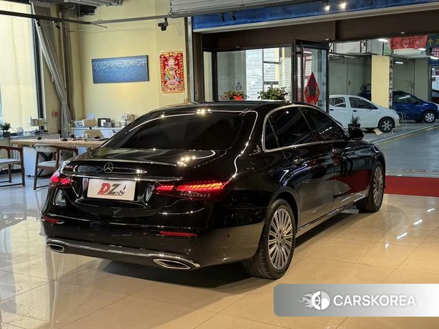 Mercedes-Benz E-class id 4259212 из Китая 9